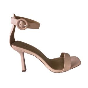 Qupid Nude Ankle Strap Stiletto Heels 7 NEW Sexy Classic Neutral